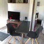 Rhoenstrand Apartment *